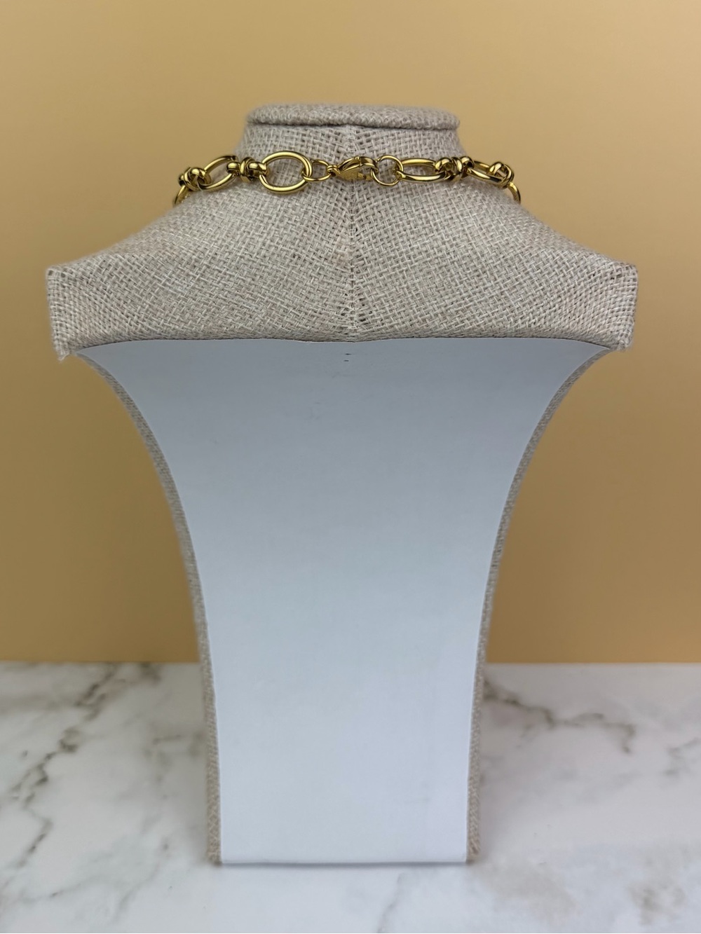 Vintage Gold Tone Oval & Knot Link Chain Necklace 16" Statement Collar 80s Retro - Picture 2 of 3